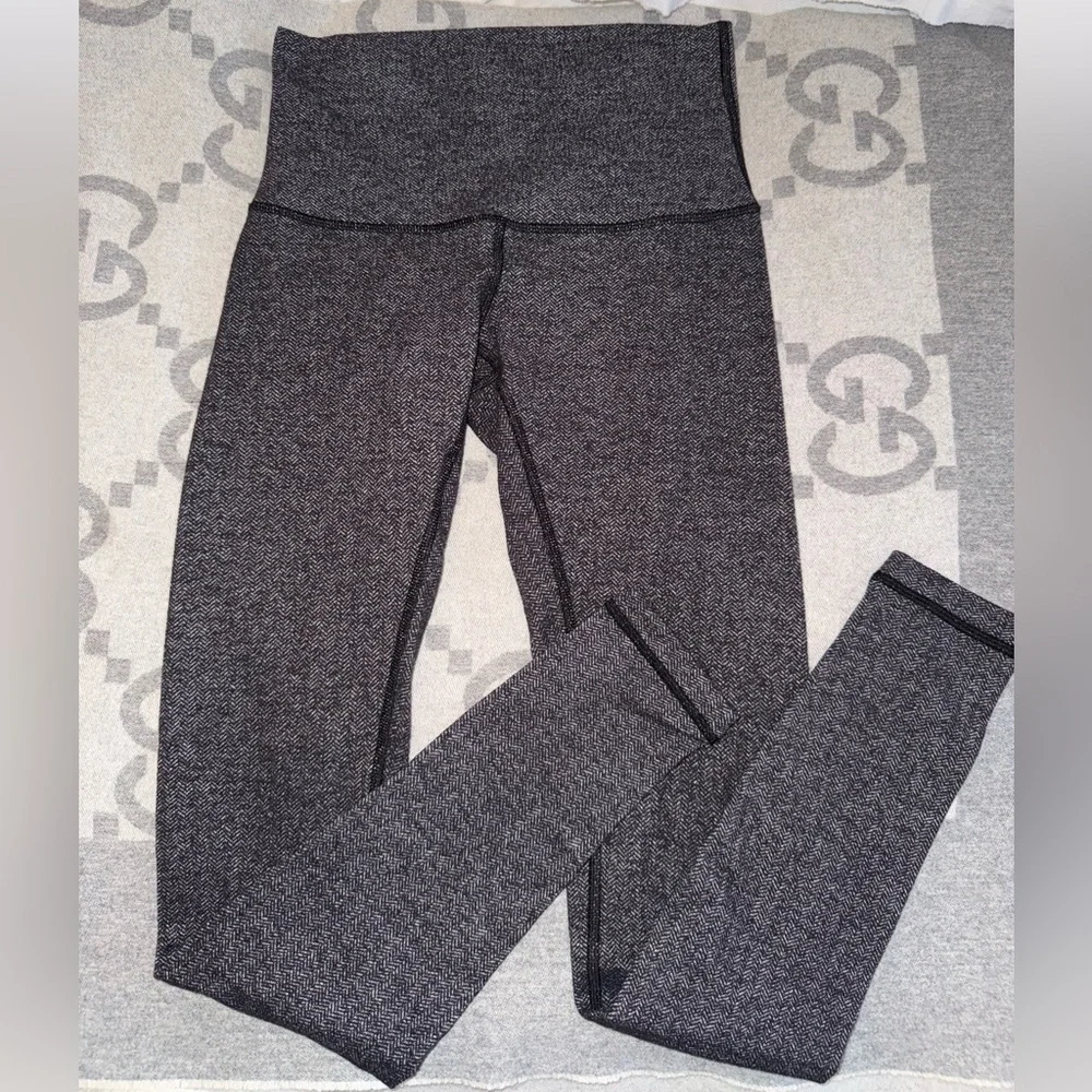 Lululemon wunder under leggings, grey, size 4 - Picture 1 of 8